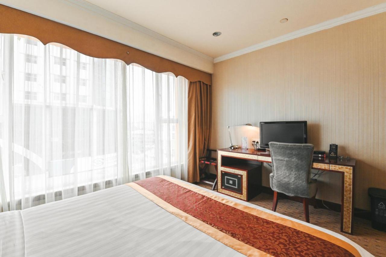 Royal Plaza Hotel Guangzhou Exterior foto