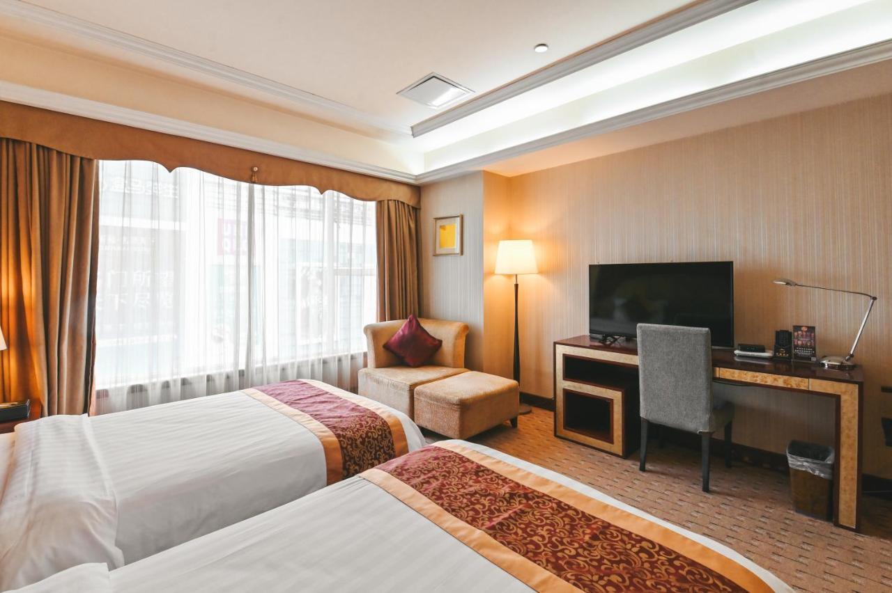 Royal Plaza Hotel Guangzhou Exterior foto