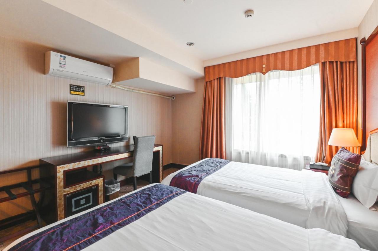 Royal Plaza Hotel Guangzhou Exterior foto