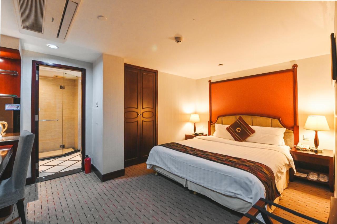 Royal Plaza Hotel Guangzhou Exterior foto